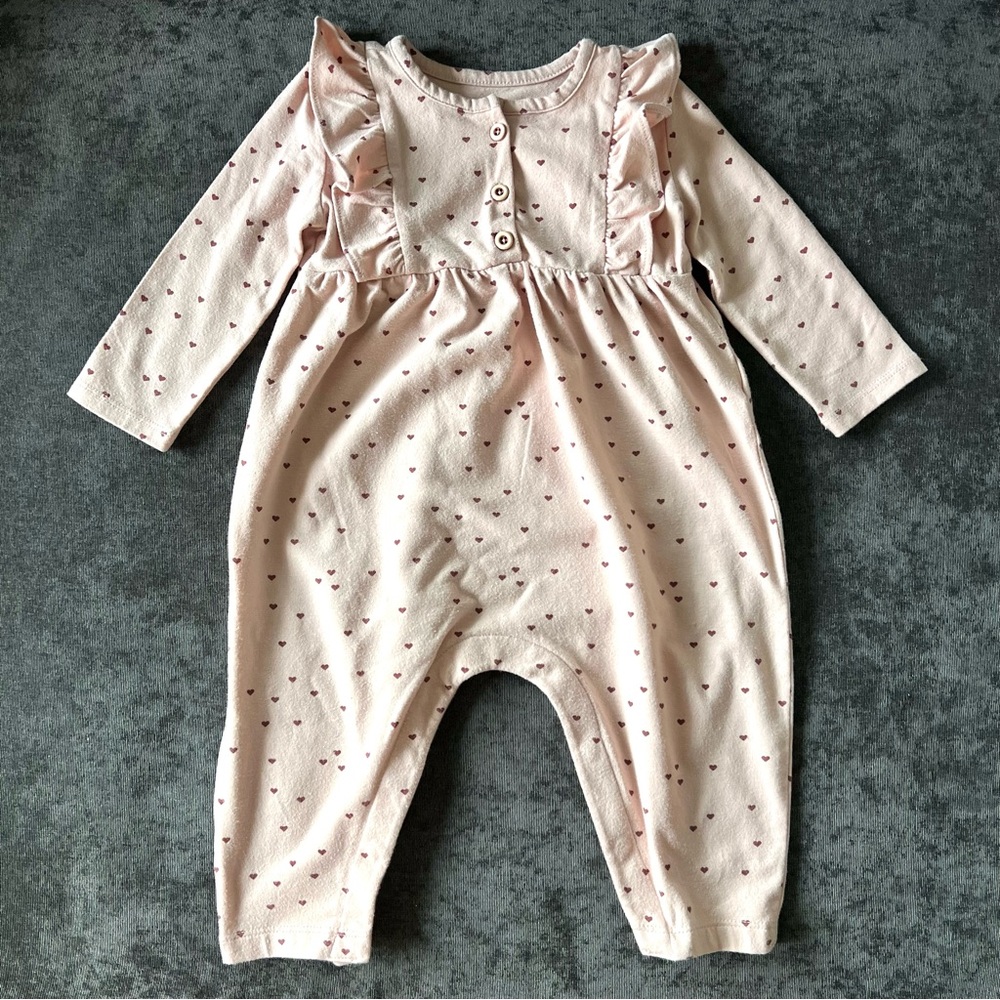 Gap Baby Heart Romper Size 6-12 Months